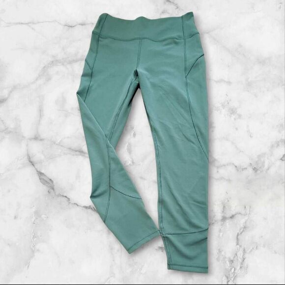 Lululemon Size 8 In Movement - Picture 1 of 4